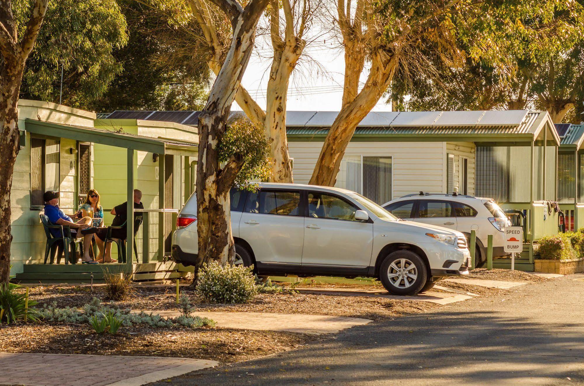 Lake Albert Caravan Park Hotel Meningie Exterior foto